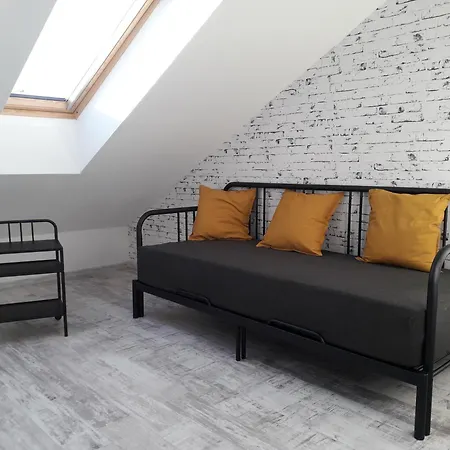 8x8 Tetoter Appartement